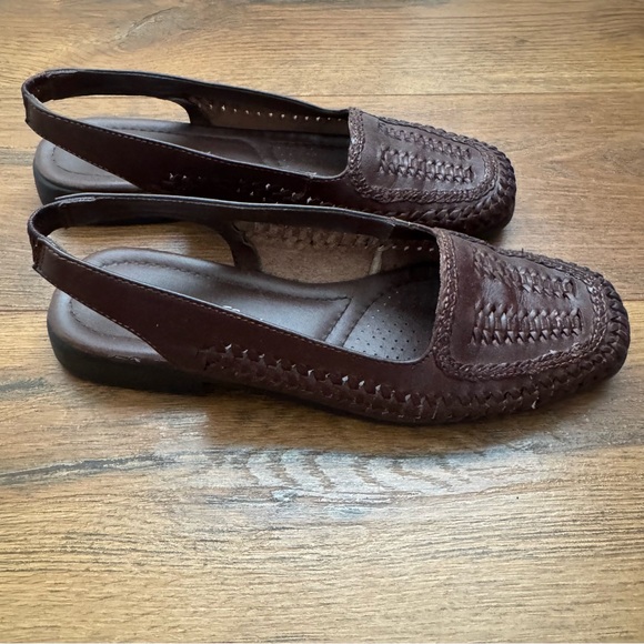 Carriage Court Brown Leather Slingback Loafers – Women’s Comfort Flats - Picture 2 of 9